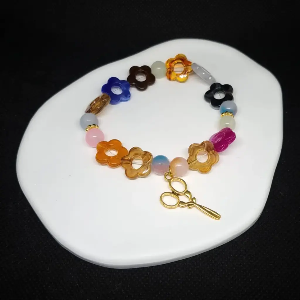 Pulsera Flores y tijera