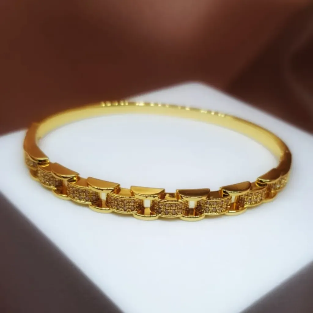 [52914148-9] Brazalete Indira
