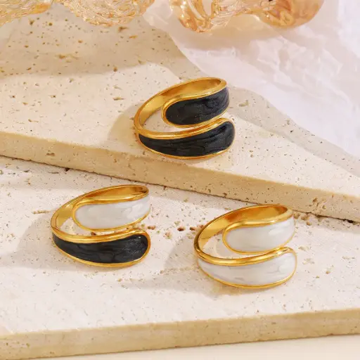 Anillo Abierto Retro de Líneas Doradas – Acero Inoxidable 304